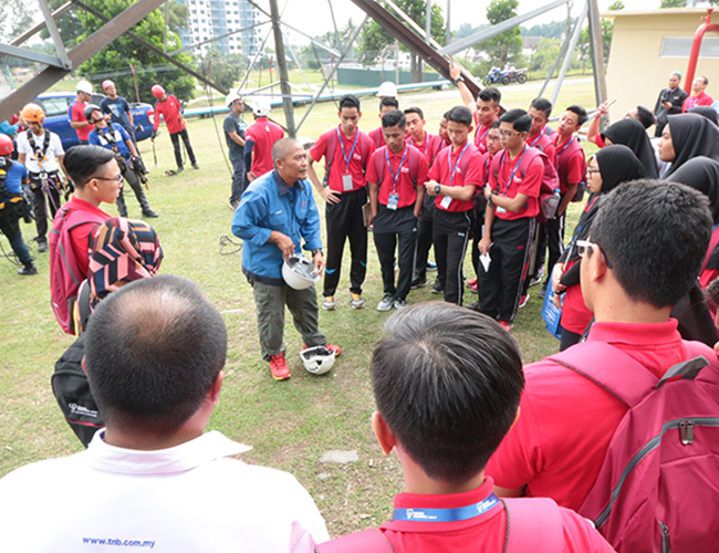 thumbnail_nurturing-future-leader